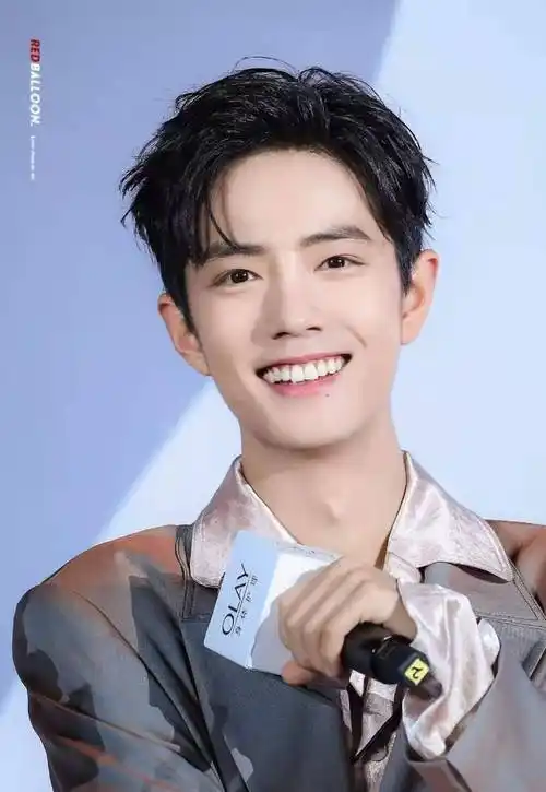 肖战演技进步飞速出演话剧得好评,许晴称其角色五号病人是美强惨_观众