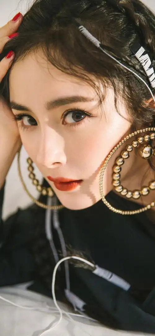 中国现在最漂亮的女明星第一名是杨幂