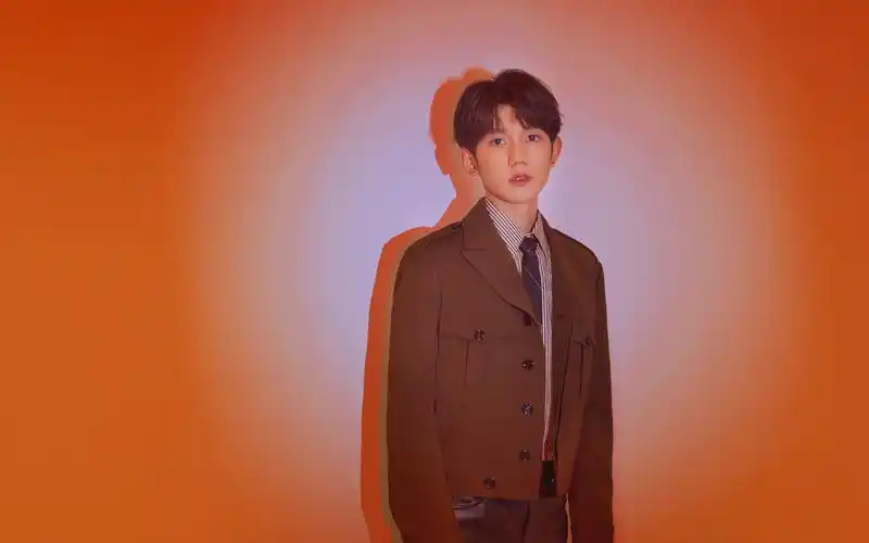 王源帅气图片桌面壁纸