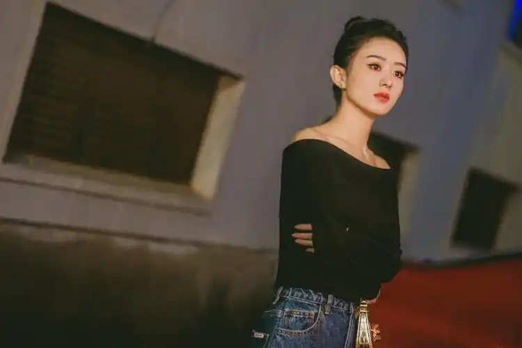 赵丽颖迎来事业腾飞,3部电影将袭不算啥,开启时尚新赛道才是惊喜