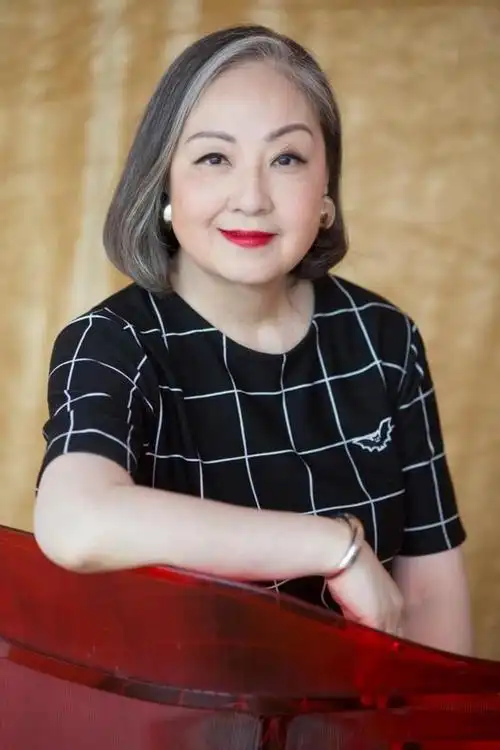 66岁卢宛茵离婚多年苦撑拍剧泪洒舞台感慨对不起子女获赞真性情