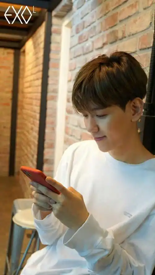 边伯贤#20060691lysn那年今日 女友视角和自拍视角06