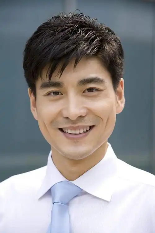 成年人,中年人,脸,头,脸颊,一个人,商务人士,商务男性,笑,微笑,露齿笑