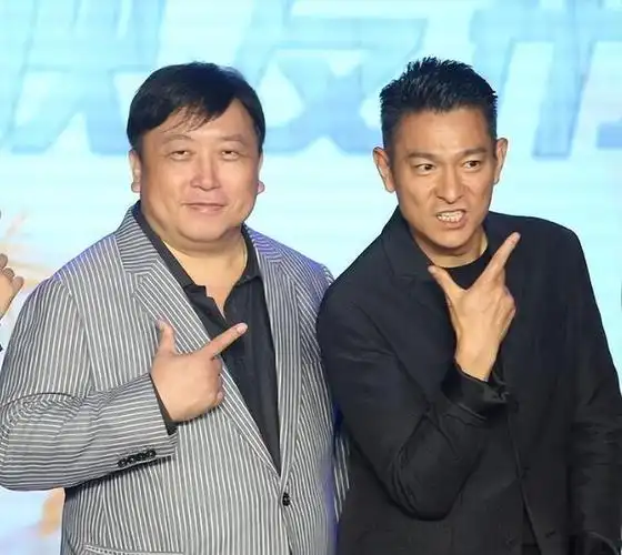 出道40年,回头再看刘德华如今的处境,王晶的话竟全都一一应验了