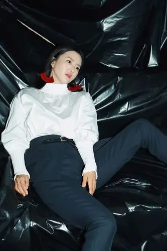 谭维维跨界歌王献唱真心英雄引全场合唱孙杨落泪