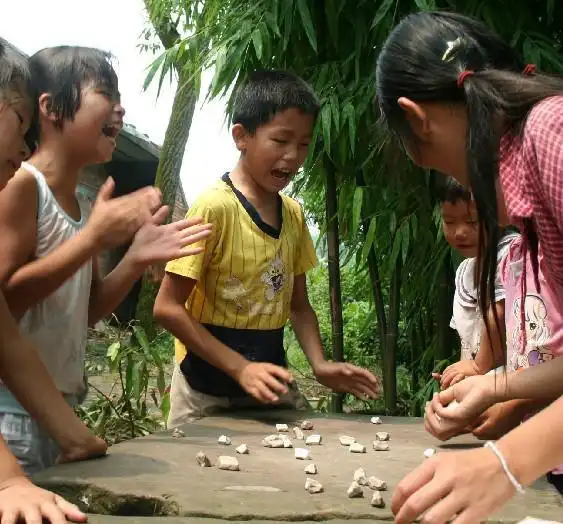 80后小时候常玩的小游戏,哪一个都会让你潸然泪下?