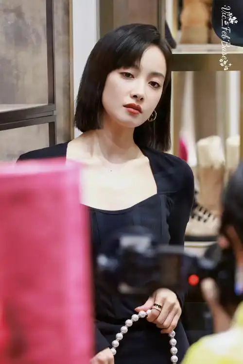 宋茜jimmy choo亚太地区代言人