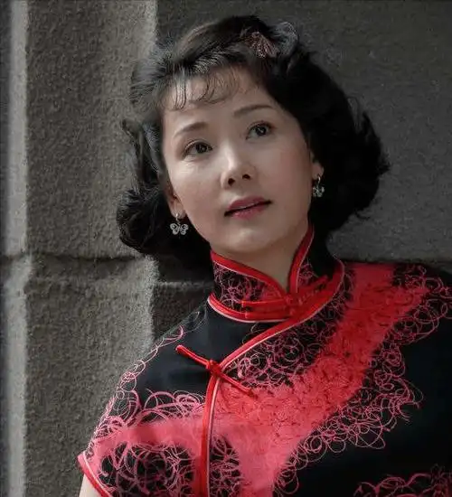 《大宅门》播出21年,剧中演员境况各有浮沉,有人落寞,有人翻红_谢兰