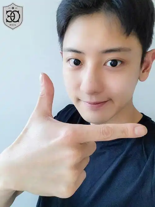 朴灿烈退伍后首晒照##朴灿烈正式退伍