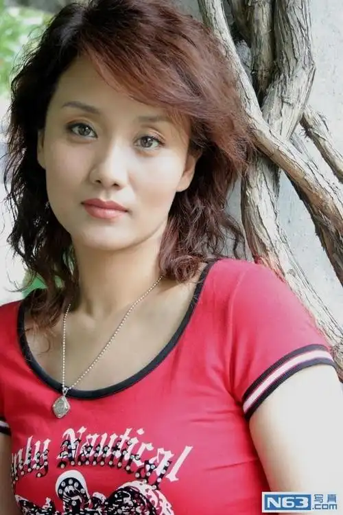 李颖写真图片-自制960x1080壁纸.-明星写真馆n63.com