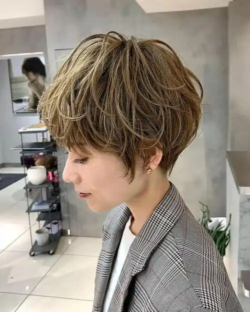 头发少适合什么样的发型图片(三款适合头发稀少的发型)_酷知识