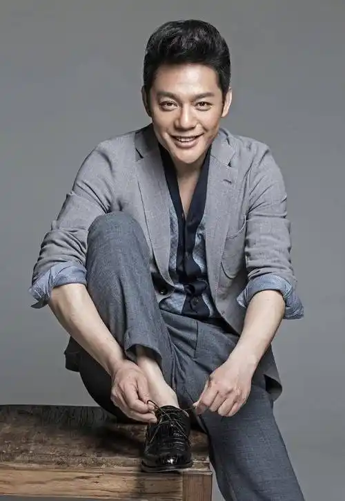 从江西走出去的3位著名70后男演员,风光背后有艰辛_邓超_傅程鹏_父母