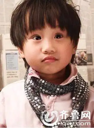 孙楠与前妻买红妹7岁儿子近照曝光 父子神似(图)