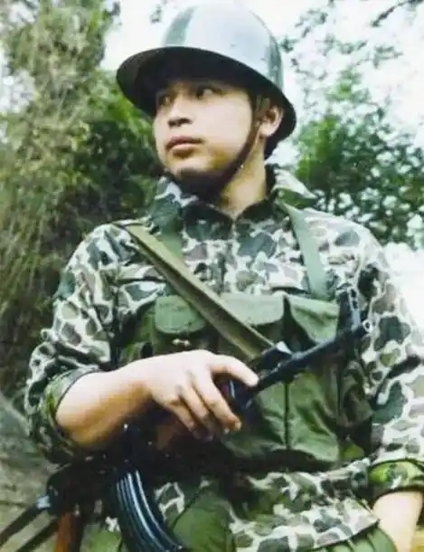 原创徐良老山战役的一等功臣因伤残疾为何后来被质疑英雄身份