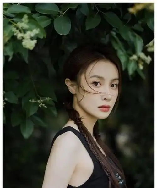 城中之城播出即大火隆妮却无福消受刘烨的话应验了