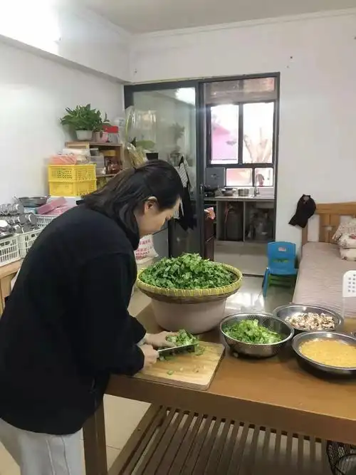 3位长沙妈妈的陪读生活:在一间小厨房,和孩子并肩战斗