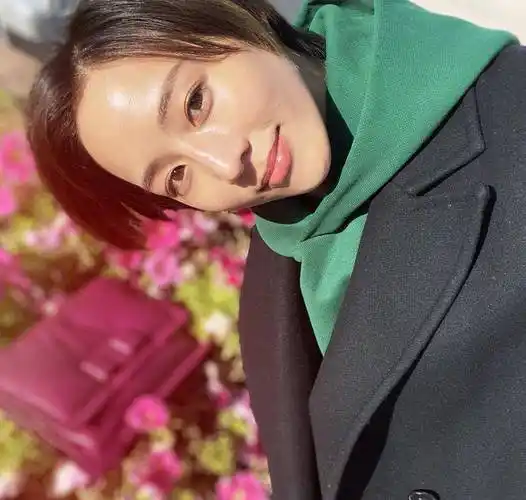 张钧甯利落短发造型被路人喊小哥一脸尴尬