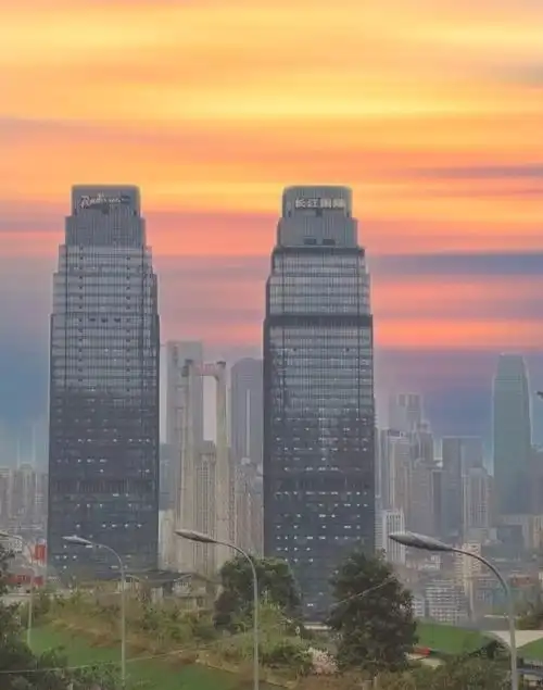 长江国际18楼的故事