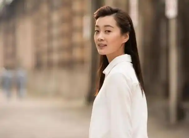 徐翠翠个人资料年龄(徐梵溪个人资料家庭背景)(6)