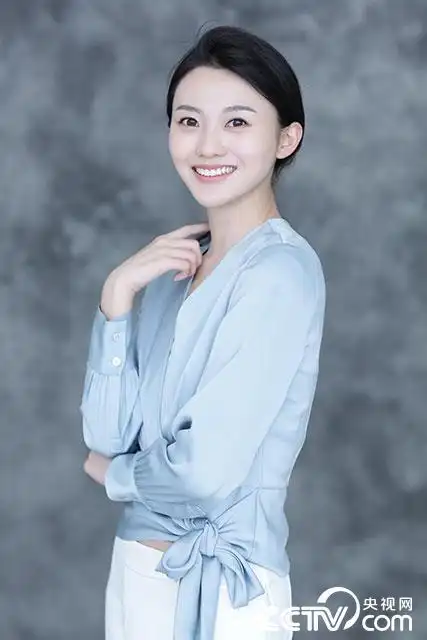 中央电视台中文国际频道主持人刘颢玥高清图集_cctv专区
