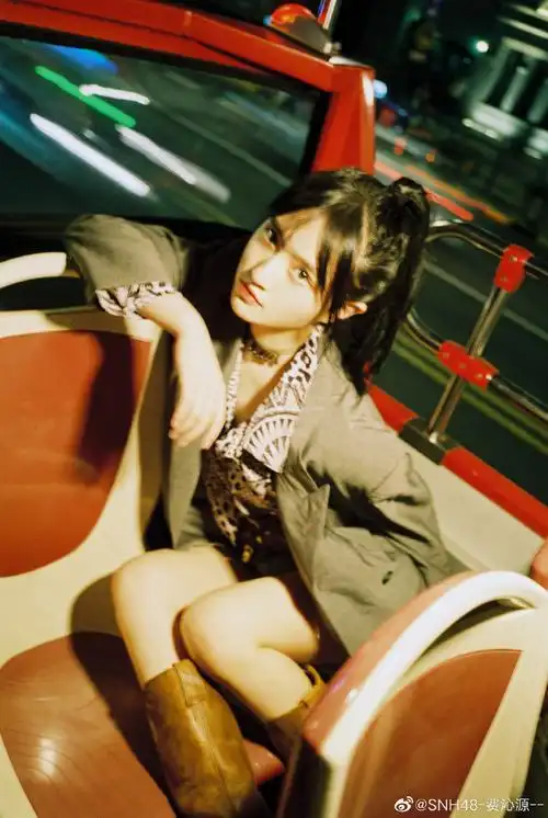 女团snh48费沁源的图集