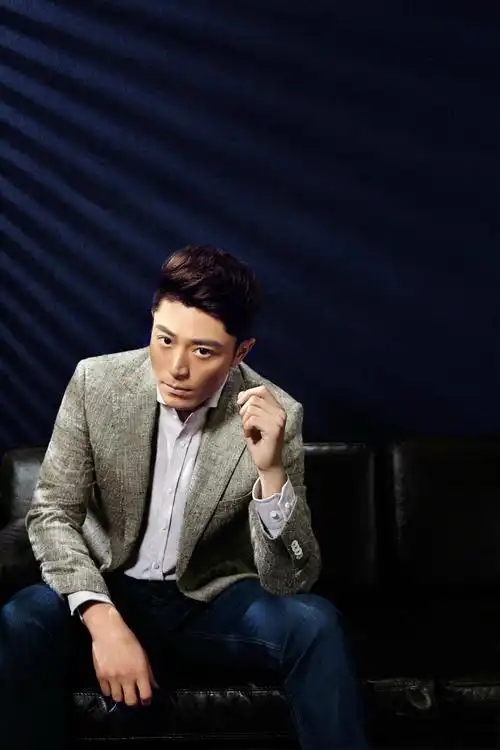 霍建华# 芭莎男士 走心反而简单