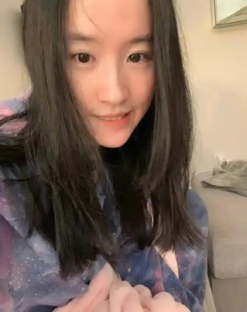 刘亦菲素颜自拍集05