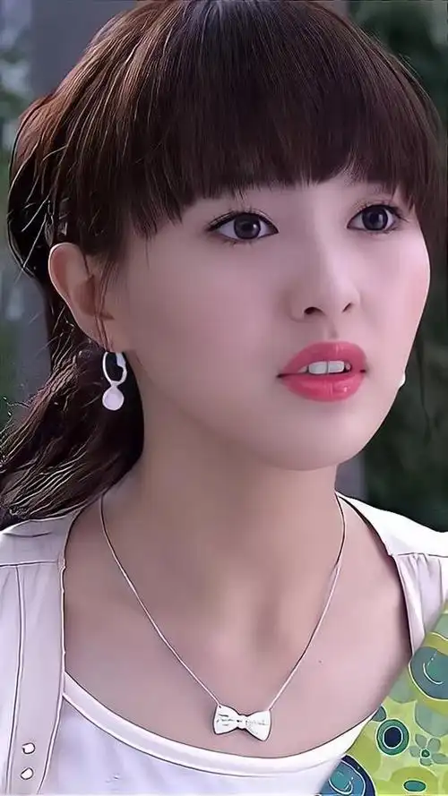 夏家三千金唐嫣多少岁(夏家三千金唐嫣)(17)