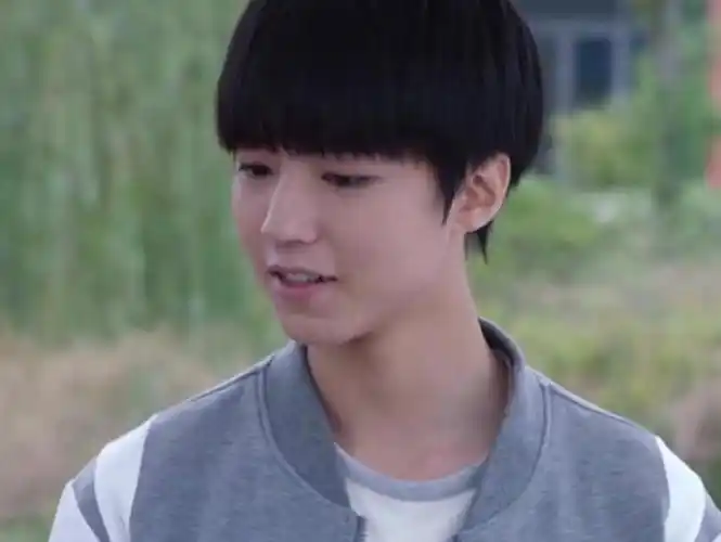 四个"邬童"有1个是夏常安的,你能找出那一定是王俊凯的真爱粉