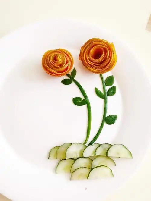 摆盘的做法_南瓜和黄瓜摆盘怎么做_芊芊_dokzbcavirai的菜谱_美食天下