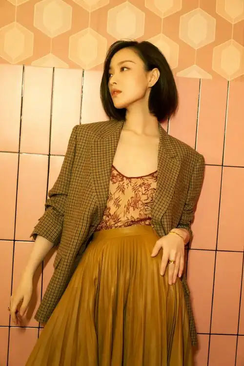 古驰原典展览##倪妮时空秘境大片