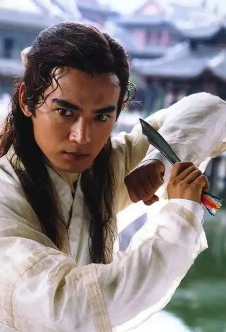 回顾焦恩俊:被妻子夺走亿万财产和女儿,净身出户母亲