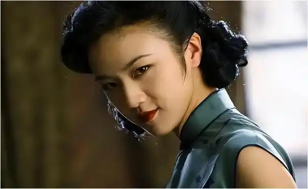 5位古装特异的女明星别人是沉鱼落雁她们是灾难现场