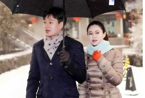 徐百卉徐百卉的老公华汉近照徐百卉个人资料绯闻情史揭秘图2徐百卉