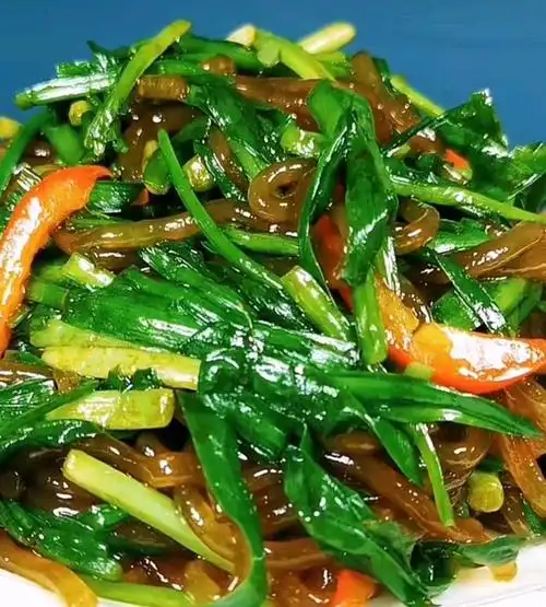 3,韭菜炒粉条