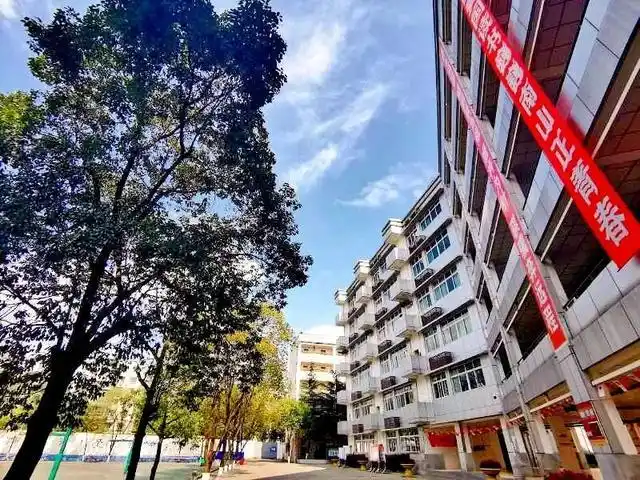 绵阳南山中学举行开学防疫演练:准备就绪,静候重逢