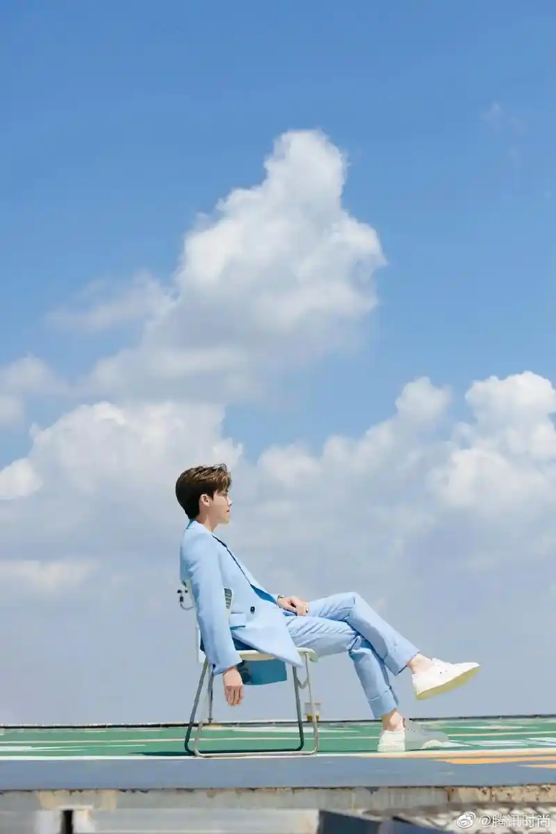 新壁纸get#李易峰  - 抖音