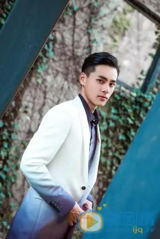 朱致灵个人资料简介_朱致灵图片写真_生活照_家庭背景-明星库