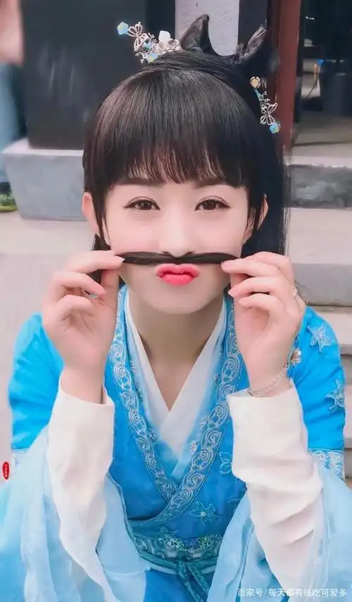 赵丽颖嘟嘴之古装照系列,最后一张的颖宝你还记得么?