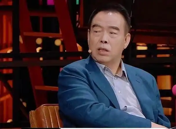 陈凯歌无奈吐槽:俩崽子长得都不像我,陈红的基因怎么那么强大