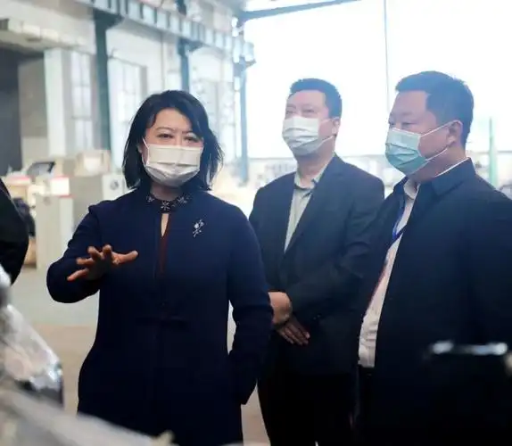 任泽区委书记杨蕾:帮助企业夺取疫情防控和复工复产双胜利