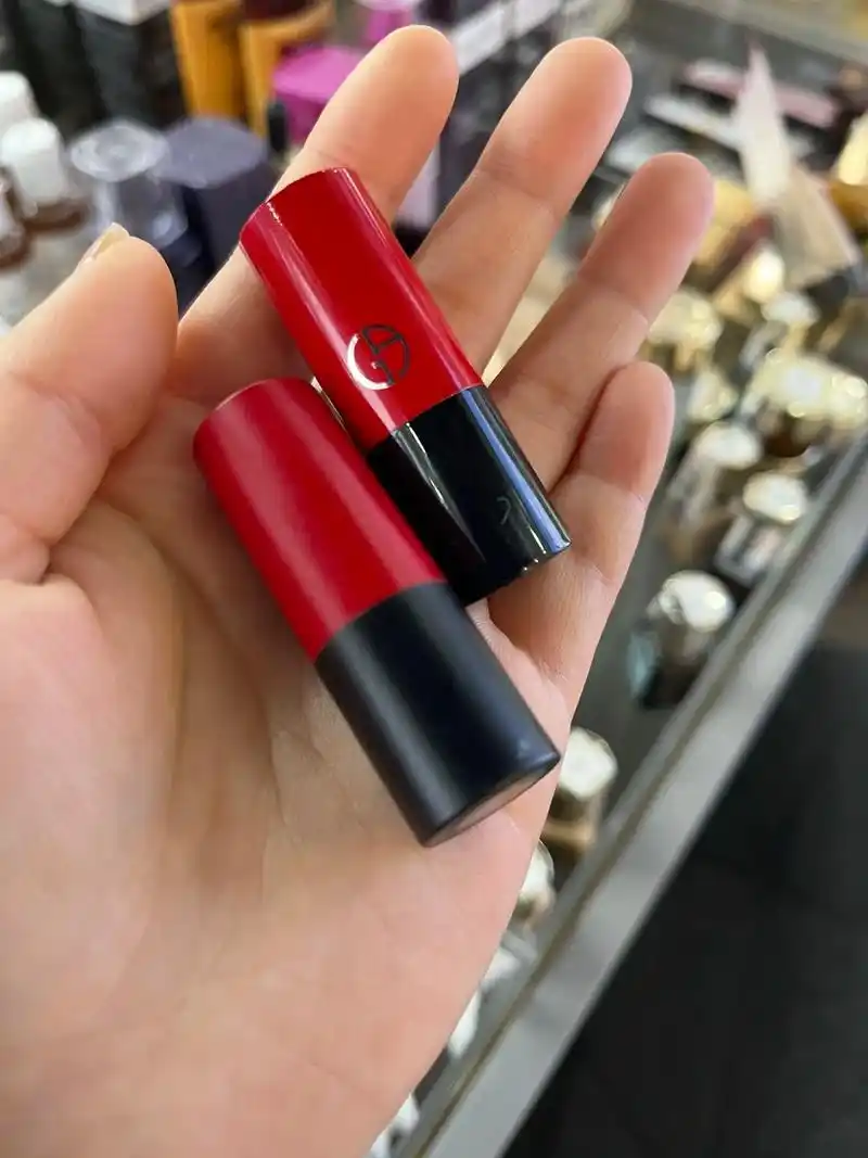 阿玛尼405.经典就是经典 橘棕调番茄红#口红试色 #阿玛尼 - 抖音