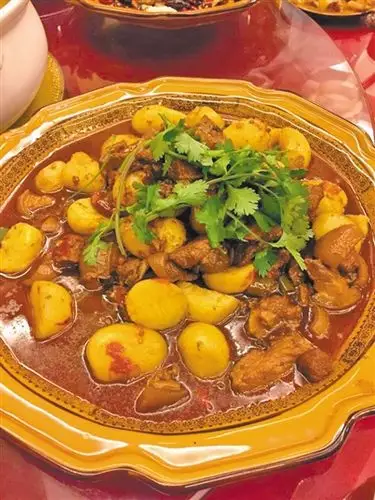 这家土菜馆好霸气 招牌菜叫"一脚定江山"