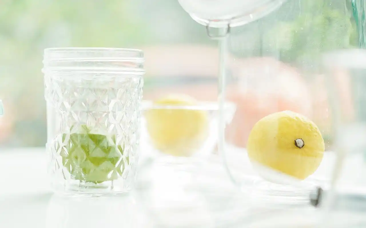 清爽干净白色小清新电脑桌面壁纸