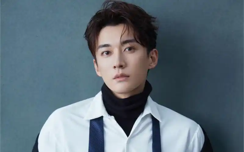 【刘学义】刘学义扯领带证件照花絮