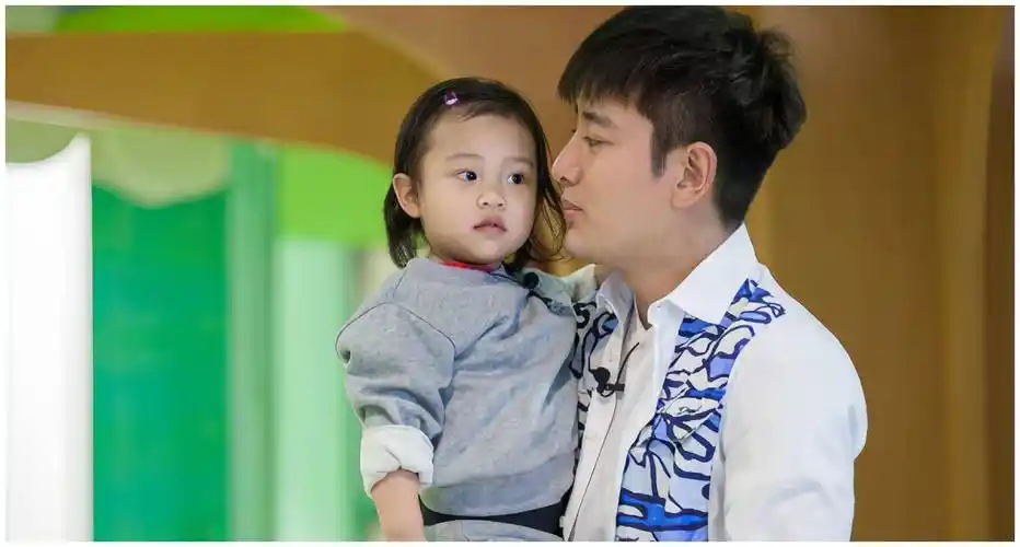 贾乃亮为了甜馨牺牲有多大被李小璐拿走财产还放弃抚养权