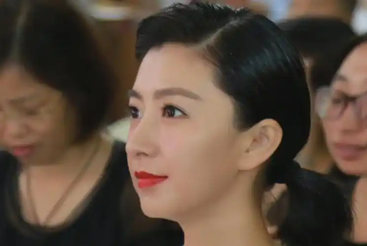 哎哟娱乐的个人展示页