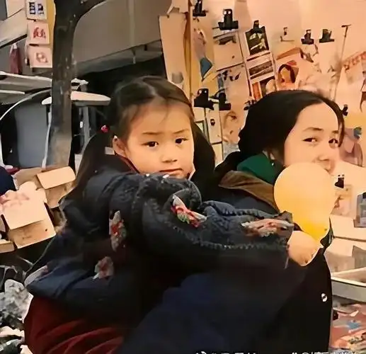 演员蒋雯丽一家三朵花,大姐比她更美,给马思纯12亿当嫁妆