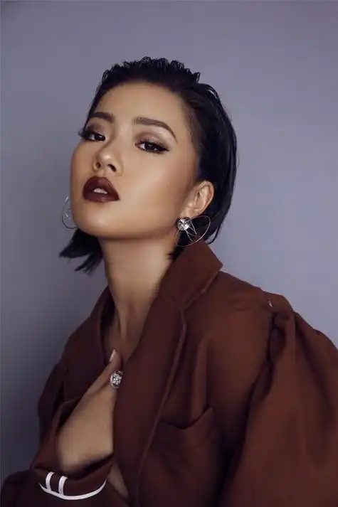 王菊:我不是黑胖,我是自信美丽的女性