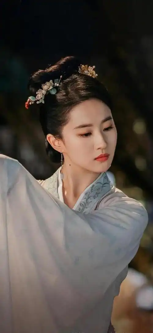 刘亦菲古风写真仙气满满